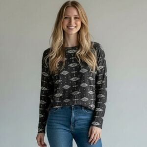 Pull&Bear Black and Gray Aztec Patterned Long Sleeve Top
